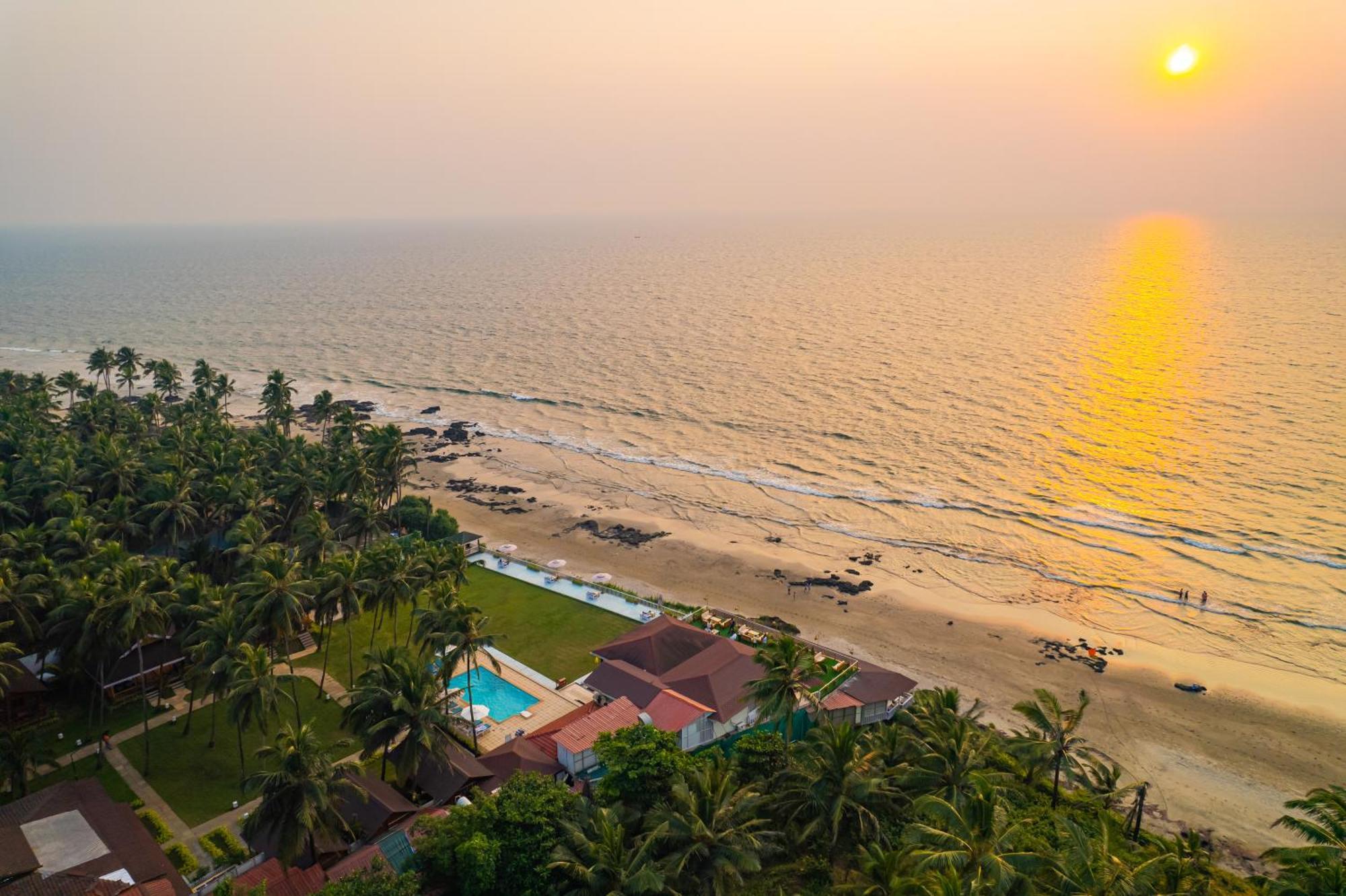 La Cabana Beach & Spa, By Ashvem Beach Mandrem Luaran gambar