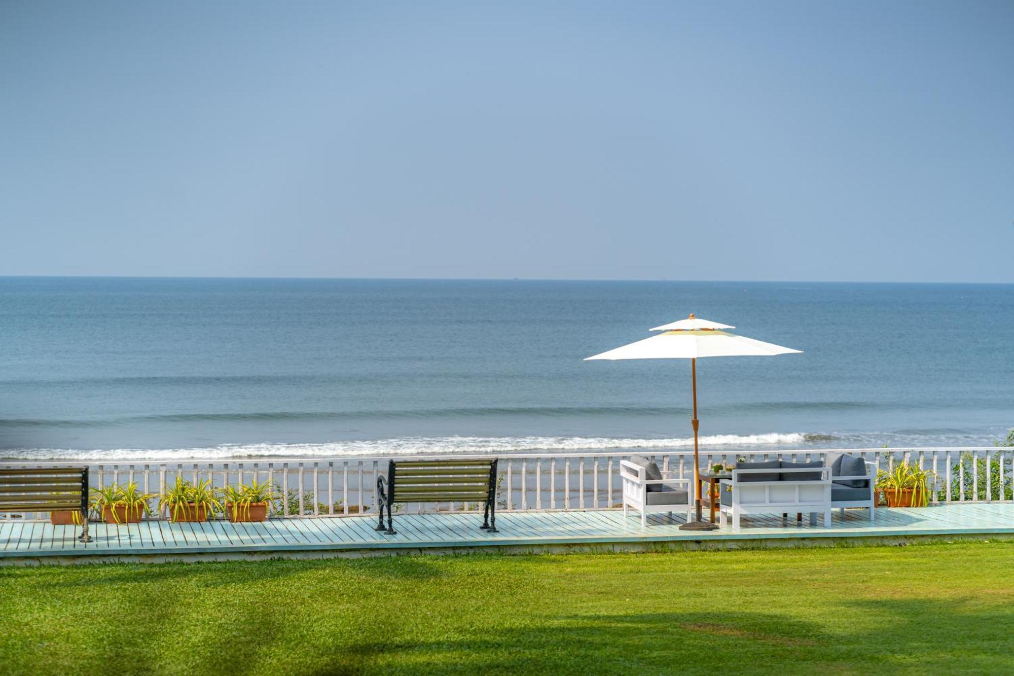 La Cabana Beach & Spa, By Ashvem Beach Mandrem Luaran gambar