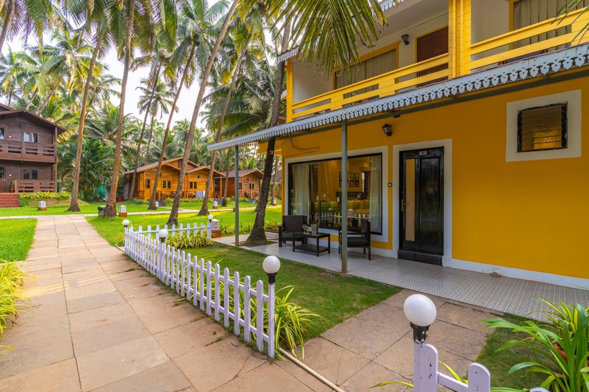 La Cabana Beach & Spa, By Ashvem Beach Mandrem Luaran gambar