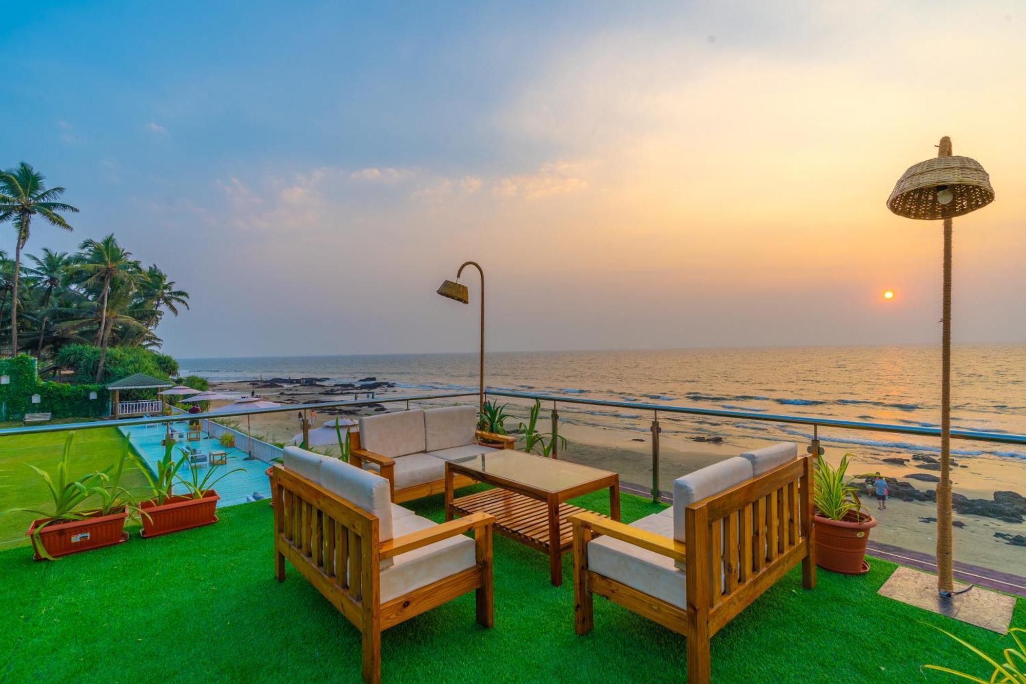 La Cabana Beach & Spa, By Ashvem Beach Mandrem Luaran gambar